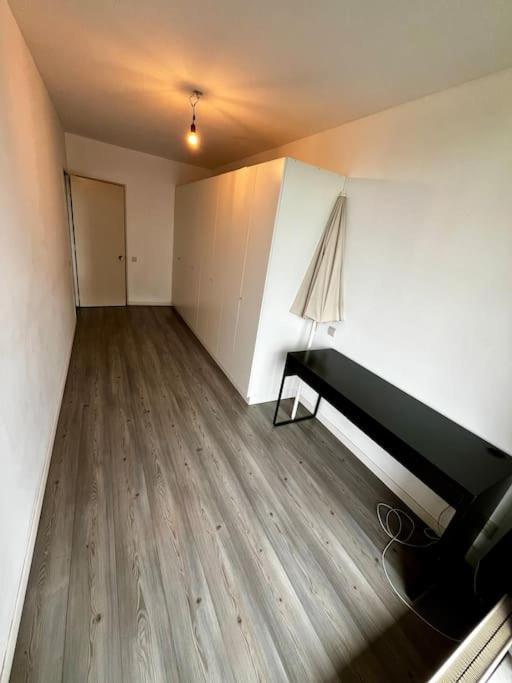 Big Apartment With Parking In Antwerp Antuérpia Exterior foto