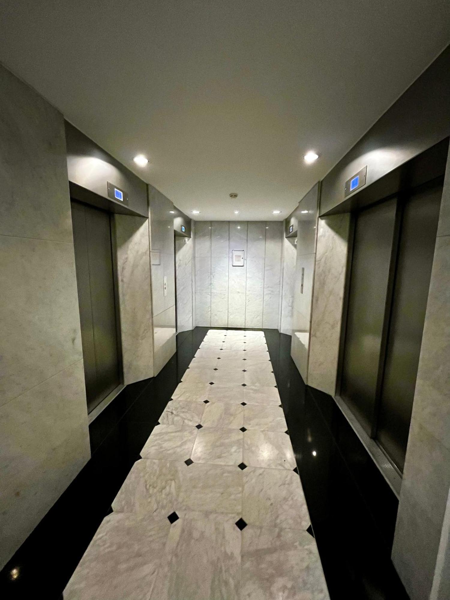 Big Apartment With Parking In Antwerp Antuérpia Exterior foto