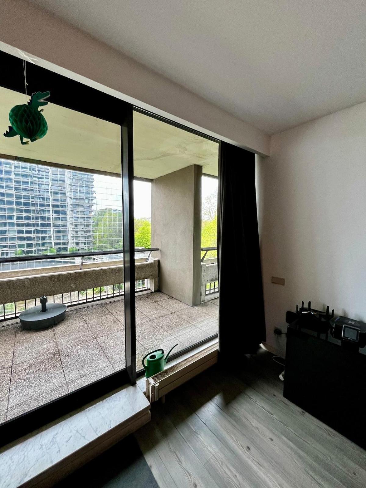 Big Apartment With Parking In Antwerp Antuérpia Exterior foto